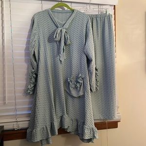 Soft blue honeycomb outfit